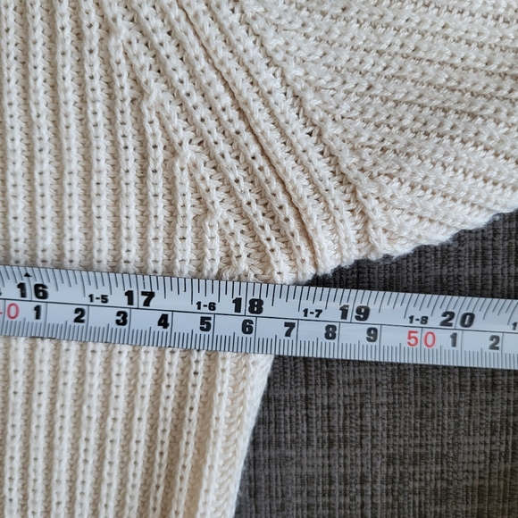 Tristan Elegant Batwing Acrylic Cotton-Blend Sweater - Picture 5 of 7